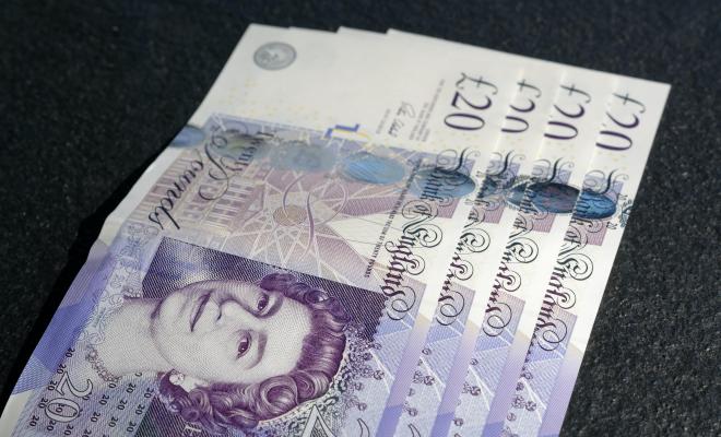 4 £20 notes laid on top of each other